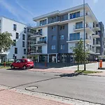Kapitanski Mostek By Renters Διαμέρισμα *
