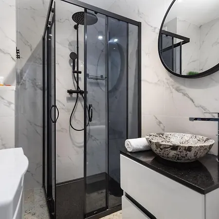 Kapitanski Mostek By Renters Kołobrzeg