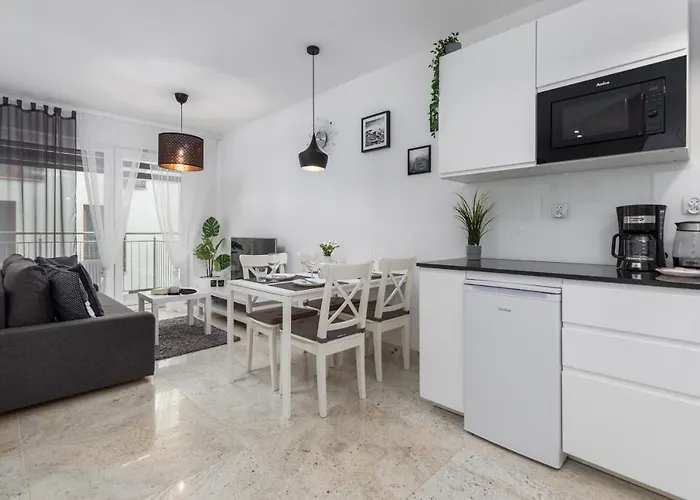 Kapitanski Mostek By Renters *